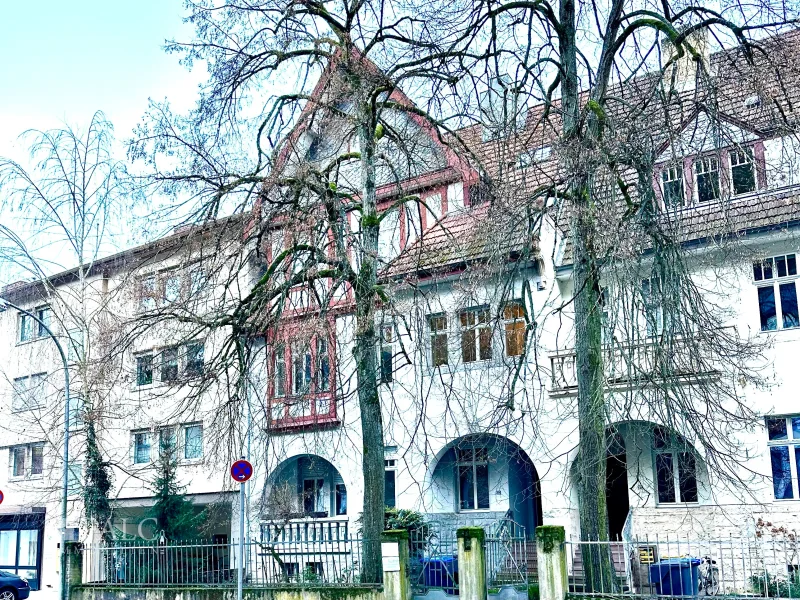 IMG_7441 1 - Wohnung kaufen in Saarbrücken - Jugendstil-Villa: Sonnenhelle, repräsentative Traum-Wohnung mit Flair!