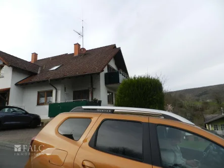 Balkon zur Wohnung - Giebelseite - Wohnung kaufen in Collenberg - 3 Eigentumswohnungen-in Toplage und einer supertollen Aussicht-in einer kleinen Wohneinheit