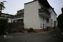 Rückseite vom Haus + Nebengebäude