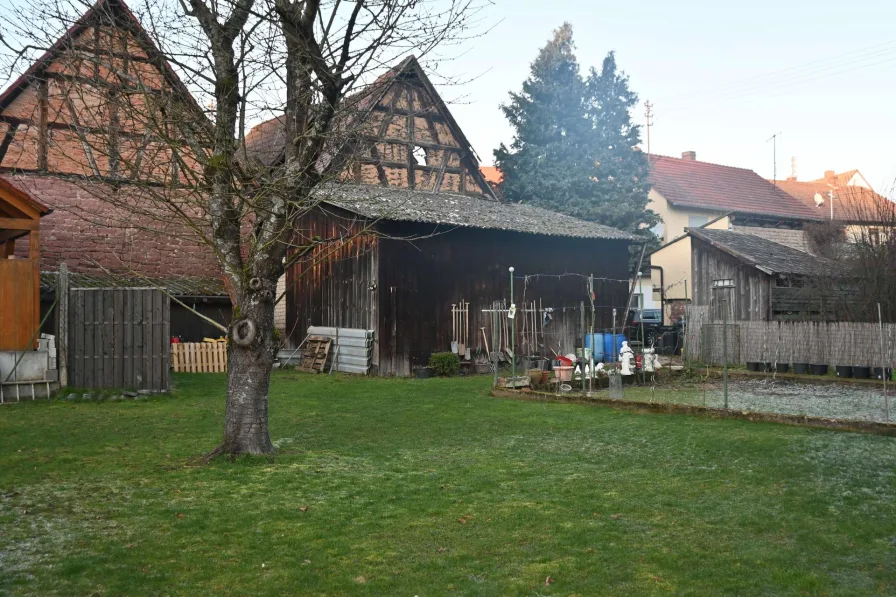 Garten mit Nutzgarten - Haus kaufen in Faulbach - Wohnen auf dem Lande!