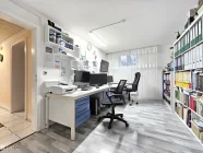 Büro-Zimmer UG 