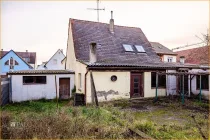 Garten und Scheune von hinten