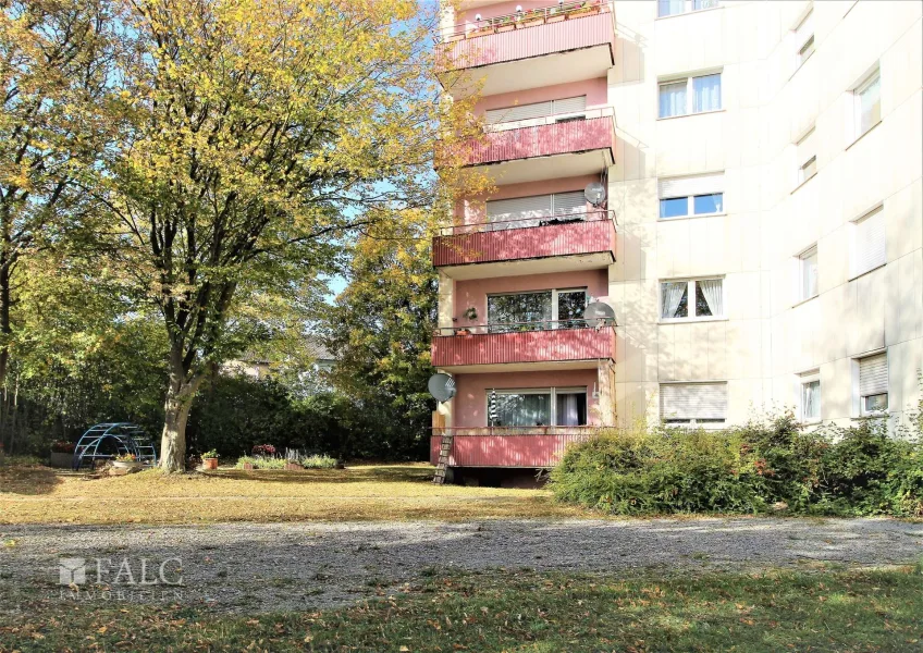 Freizeitansicht - Zinshaus/Renditeobjekt kaufen in Hardheim - Wohnung mit guter Aussicht und großen Zimmern! Solide Mieter. Investieren Sie jetzt!