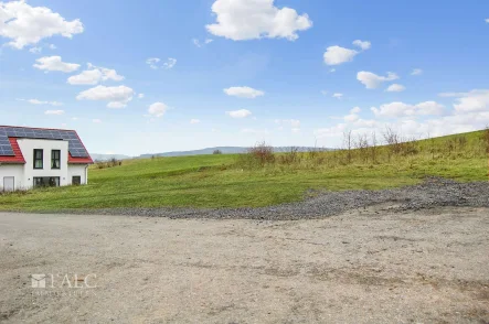 Grundstück oben - Grundstück kaufen in Bad Wildungen - +++Schönenes Baugrundstück mit herrlichem Blick auf Bad Widlungen+++