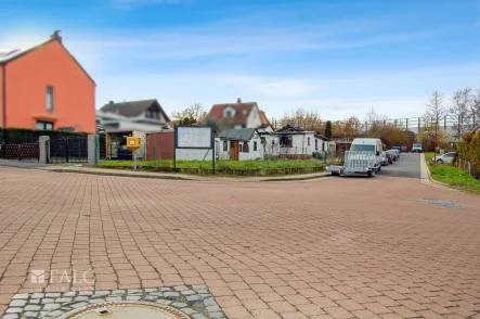 Straßenansicht - Grundstück kaufen in Kaufungen / Niederkaufungen - Hier könnte Ihr Wunschhaus stehen!