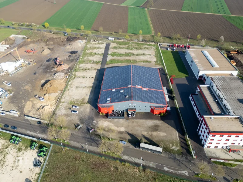 Grundstück mit Halle Blick Nord