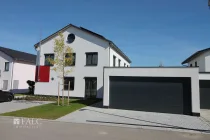 Garage & Stellplatz