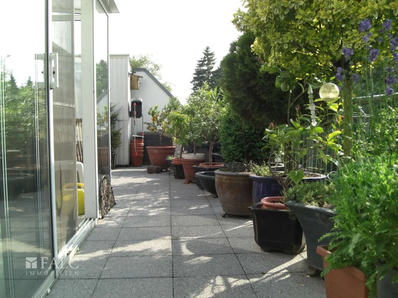 Balkonterrasse mit Witergarten