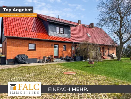 Titelbild - Haus kaufen in Paetrow - ***Zweifamilienhaus in ruhiger Ortslage***