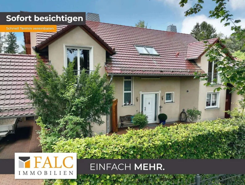 Titelbild - Haus kaufen in Michendorf - Perfektes Mehrgenerationenhaus mit Pool und Sauna!