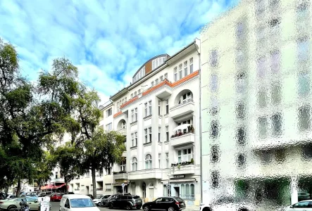 Hausansicht - Wohnung kaufen in Berlin - Dem Adenauerplatz so nah. | 3-Zi.-Dachgeschoss-Maisonette | FREI!