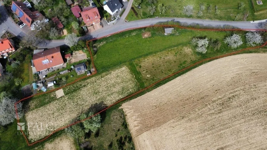 Luftbild  - Grundstück kaufen in Buchen - Großes, ruhig gelegenes Grundstück mit Bebauungsmöglichkeit im idyllischen Odenwald