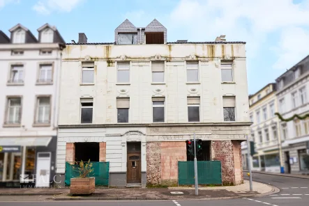 Vorderansicht - Haus kaufen in Stolberg - Genehmigter Ausbau statt Neubau - Setzen Sie neue Maßstäbe in Stolberg-Mitte!