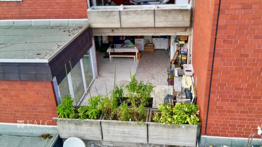 Blick auf die Dachterrasse!