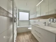 Modernes Badezimmer