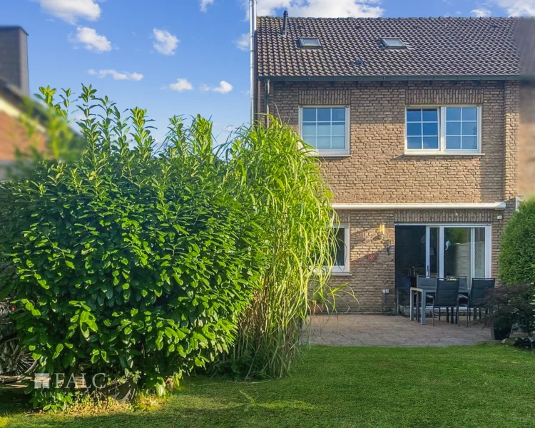 Rückseite - Haus kaufen in Dorsten - Charmantes Reihenendhaus in begehrter Lage von Dorsten!