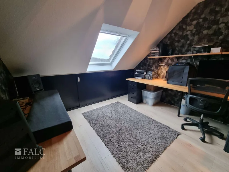 Büro/Kinderzimmer