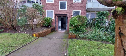 Außenansicht - Wohnung mieten in Hamburg - gemütliche 2,5-Zimmer Wohnung mit Terrasse