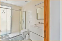 Duschbad/baño con ducha/bathroom with shower