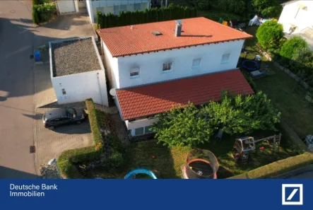 Hausansicht - Haus kaufen in Klettgau - Modernes unabhängiges Wohnen in Ihrem neuen Eigenheim