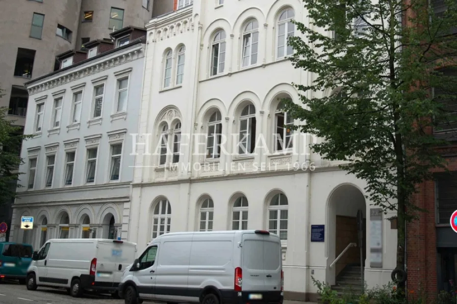 Objektansicht - Büro/Praxis mieten in Hamburg - HOCHWERTIGES BÜRO IM BINNENHAFEN