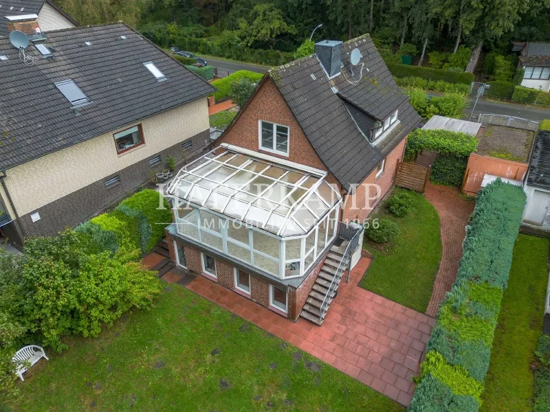 Objektansicht - Haus kaufen in Hamburg - Schönes Einfamilienhaus mit großem Garten