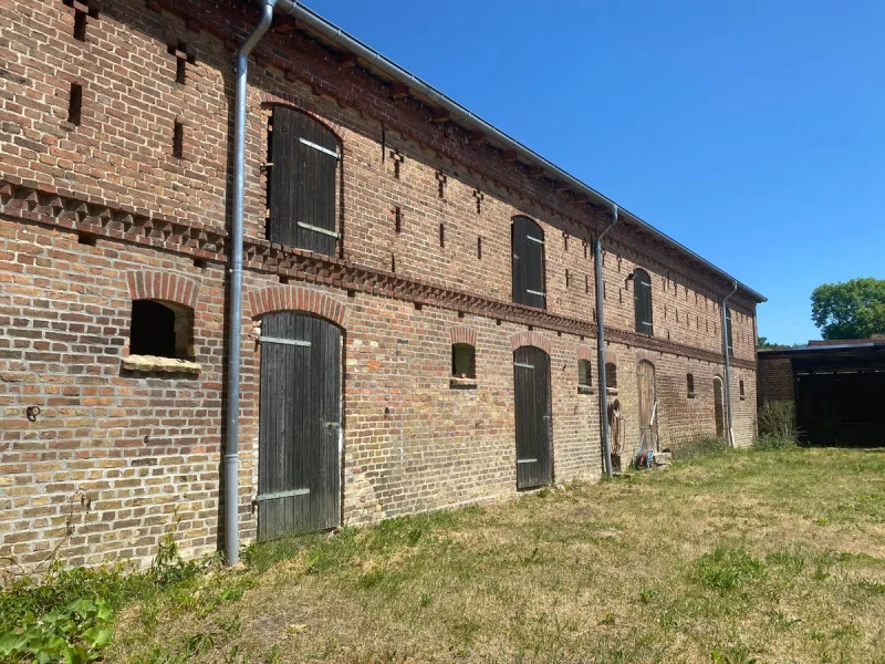 Blick nach Osten - Haus kaufen in Kloster Lehnin / Nahmitz - Baugrundstück mit Remise zum Ausbau!Provisionsfrei!