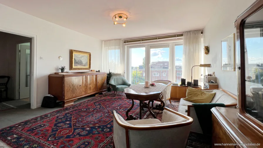 Wohnzimmer - Wohnung kaufen in Hamburg - Preisreduzierung! Sonnige Maisonette-Wohnung mit herrlichem Blick!
