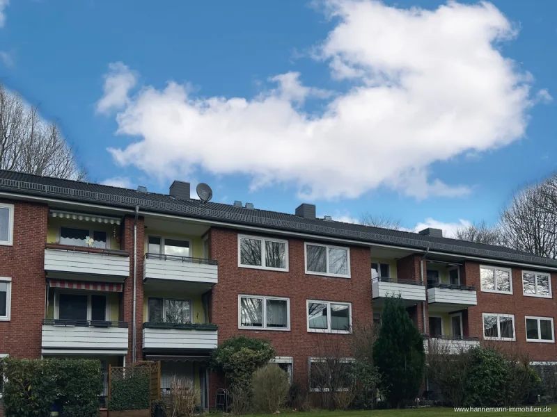 Aussenansicht  - Wohnung kaufen in Hamburg - NEU: Erbpacht - Wohnen oder Vermieten? Vielseitige 3-Zimmer in Eidelstedt!
