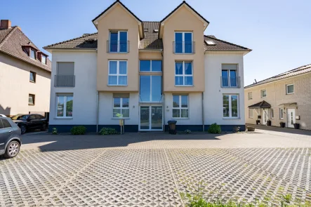 Außenansicht - Wohnung kaufen in Ronnenberg / Empelde - Schöne helle Wohnung mit Stellplatz in Empelde