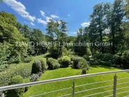 Balkon Ausblick Garten.jpg