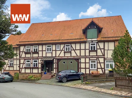 Strassenansicht - Haus kaufen in Bad Arolsen / Landau - Da werden Kapitalanleger Hellhörig