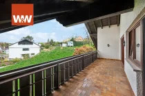 Balkon zum Schlafzimmer im Obergeschoss