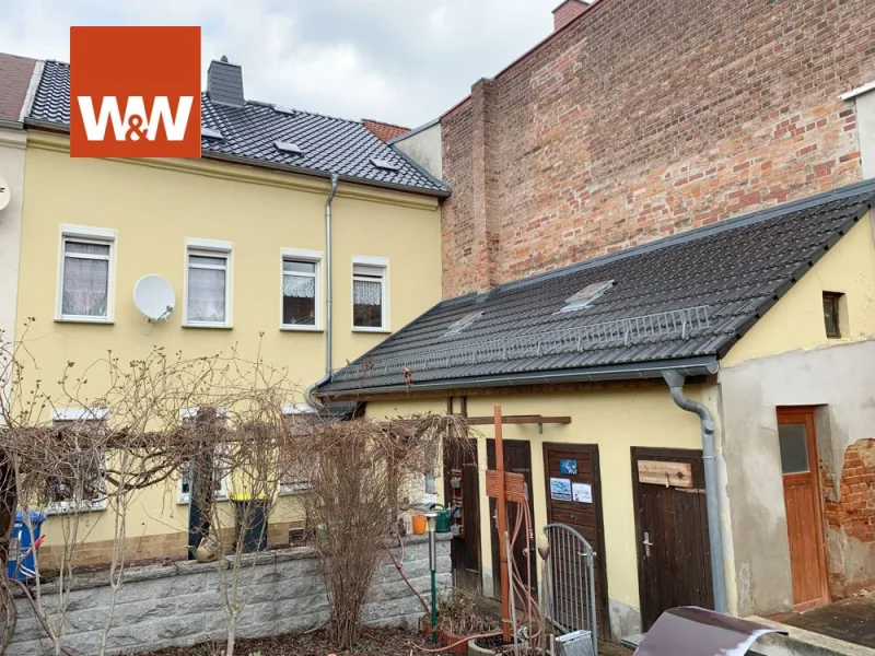 Rückansicht - Haus kaufen in Crimmitschau - Schön saniertes Reihenmittelhaus in ruhiger Gegend von Crimmitschau - Einlieger-WE möglich