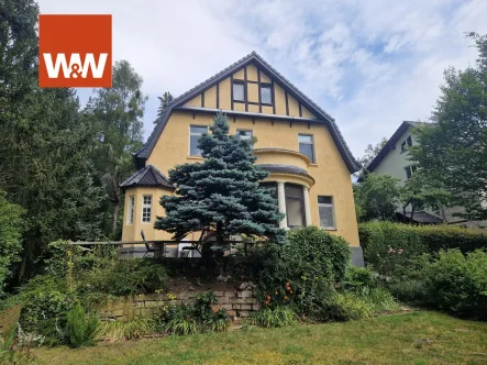 Hausansicht  - Haus kaufen in Gera - Traumhafte Stadtvilla mit atemberaubendem Blick und großem Grundstück in Gera