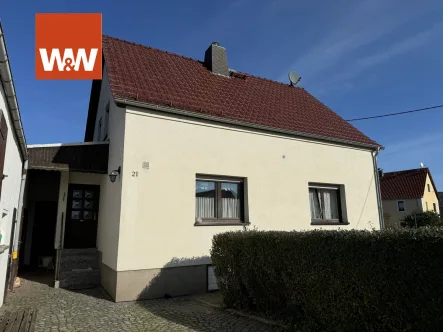 Titel - Haus kaufen in Liebschützberg / Clanzschwitz - Gemütliches Eigenheim in ruhiger Lage zwischen Döbeln & Riesa - Grundstück um 1.700 qm erweiterbar