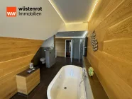 Badezimmer im Dachgeschoss