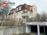 Tiefgarage und Wohnhaus