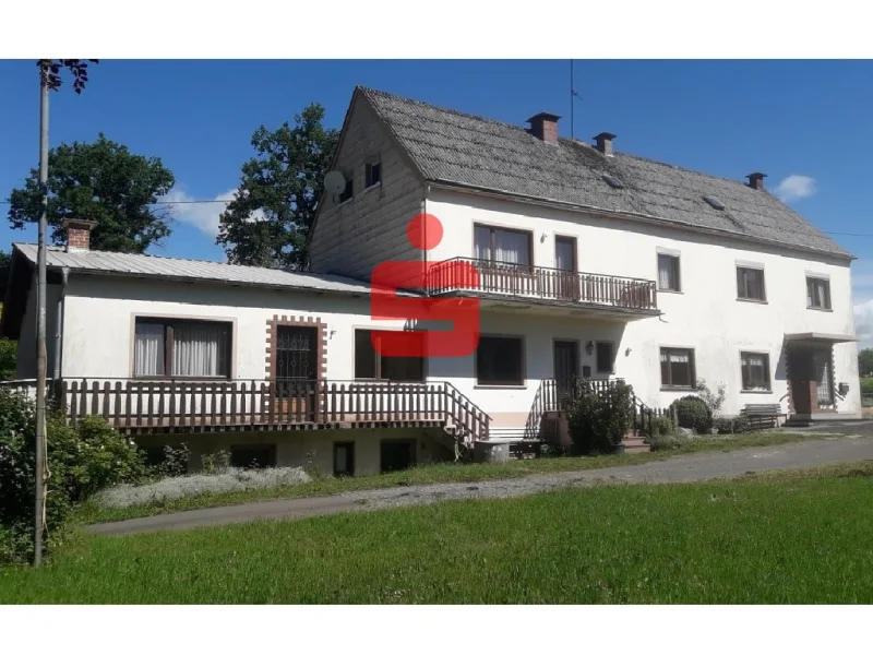 Hofansicht - Haus kaufen in Leidenborn - Immobilie in traumhafter Alleinlage in Grenznähe zu Luxemburg 