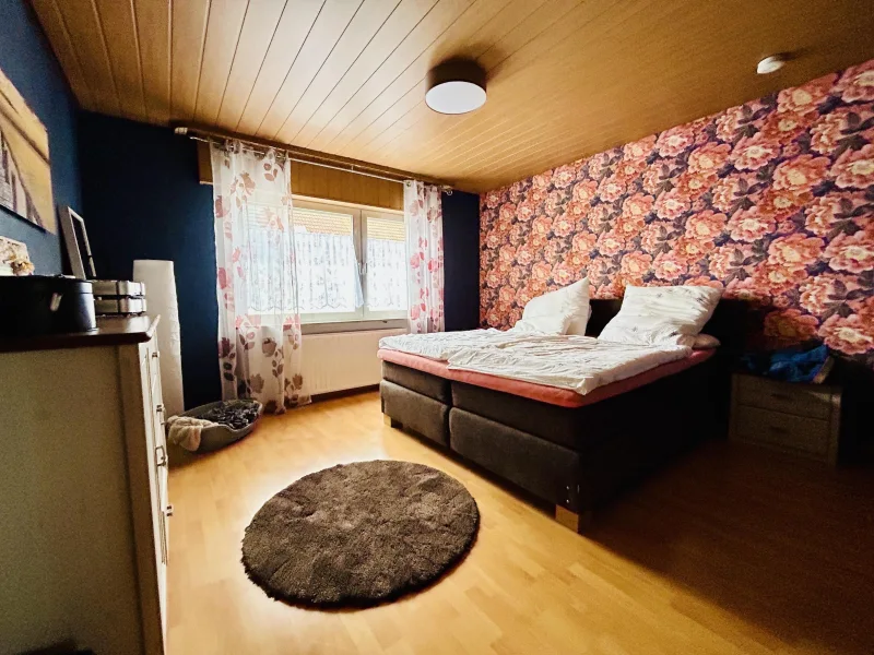 Schlafzimmer 2 OG