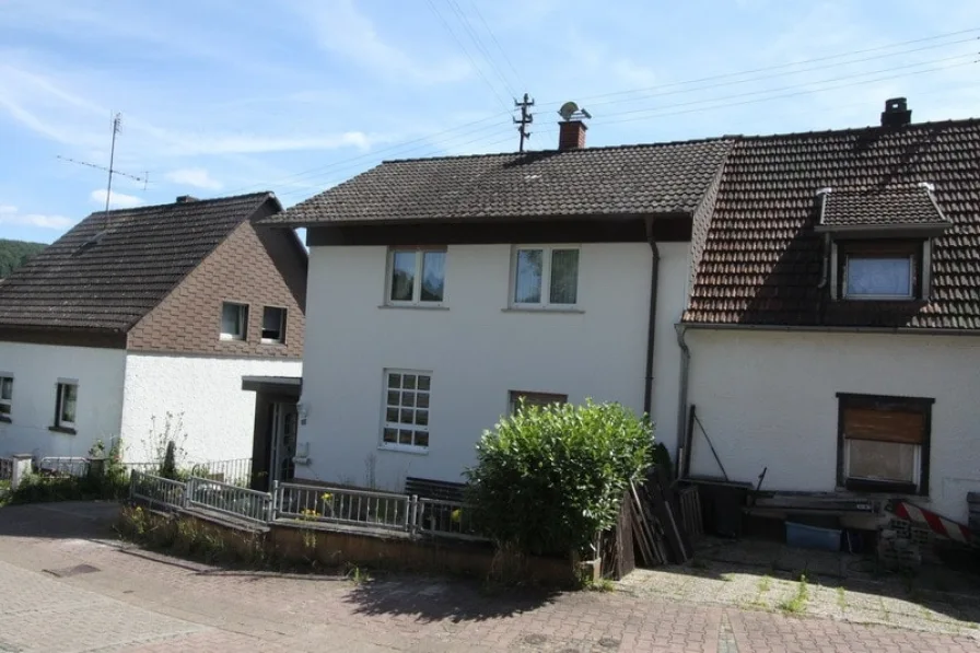 Wohnhaus - Haus kaufen in Ohmbach - Traumhafter Blick zum kleinen Preis