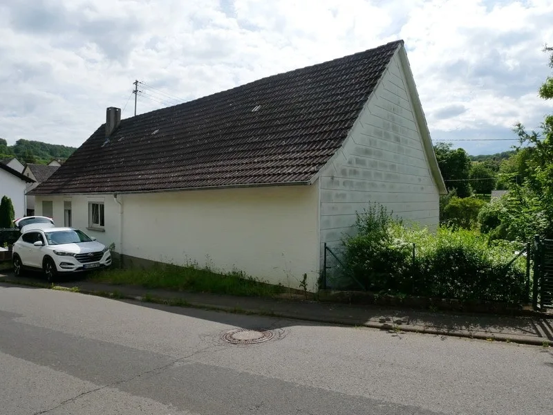 Außenansicht - Haus kaufen in Oberreidenbach - Kleines Häuschen zum Top-Preis