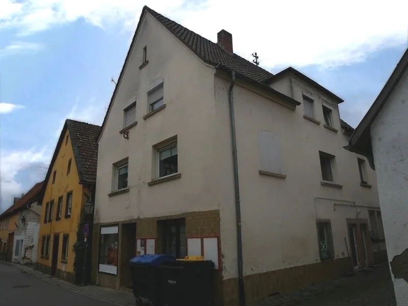 Wohn-/Geschäftshaus - Haus kaufen in Offenbach-Hundheim - Wohn-/Geschäftshaus in zentraler Lage