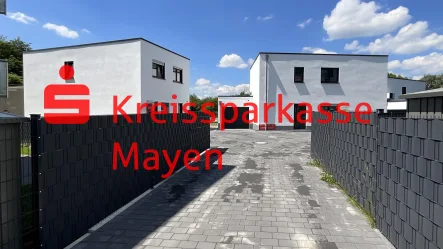  - Haus kaufen in Kaisersesch - Neubau. Auf den Innenausbau können Sie noch Einfluß nehmen.