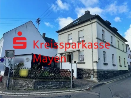  - Haus kaufen in Polch - Einfamilienhaus in zentraler Lage