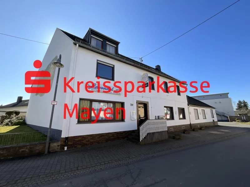  - Gastgewerbe/Hotel kaufen in Nachtsheim - Gasthaus / Pension / Fremdenzimmer mit Saal und Nebengebäude