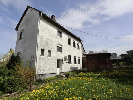 Rückansicht Wohnhaus - Haus kaufen in Mittelstrimmig - Geräumiges Einfamilienhaus mit Garten 