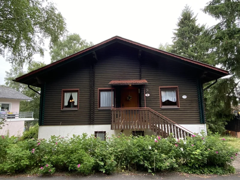 Außenansicht - Haus kaufen in Thalfang - Freistehendes Ferienwohnhaus in ruhiger Wohnlage