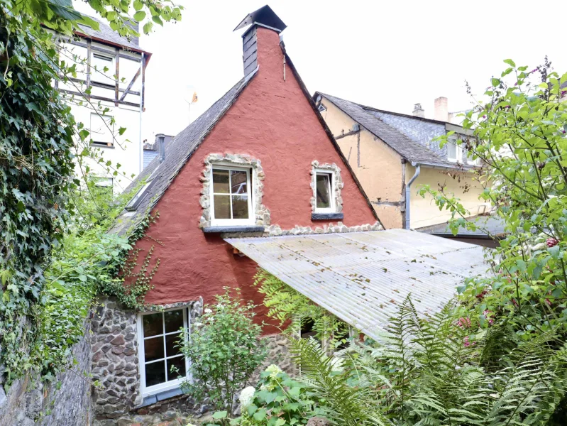 Rückansicht - Haus kaufen in Cochem - Renoviertes Einfamilienwohnhaus mit herrlicher Terrasse im Herzen von Cochem 