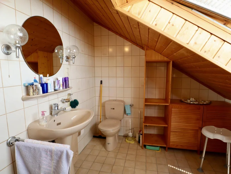 Badezimmer Dachgeschoss